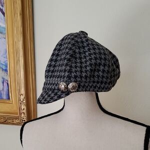 🌻Houndstooth Newsboy Cap with Silver Buttons
